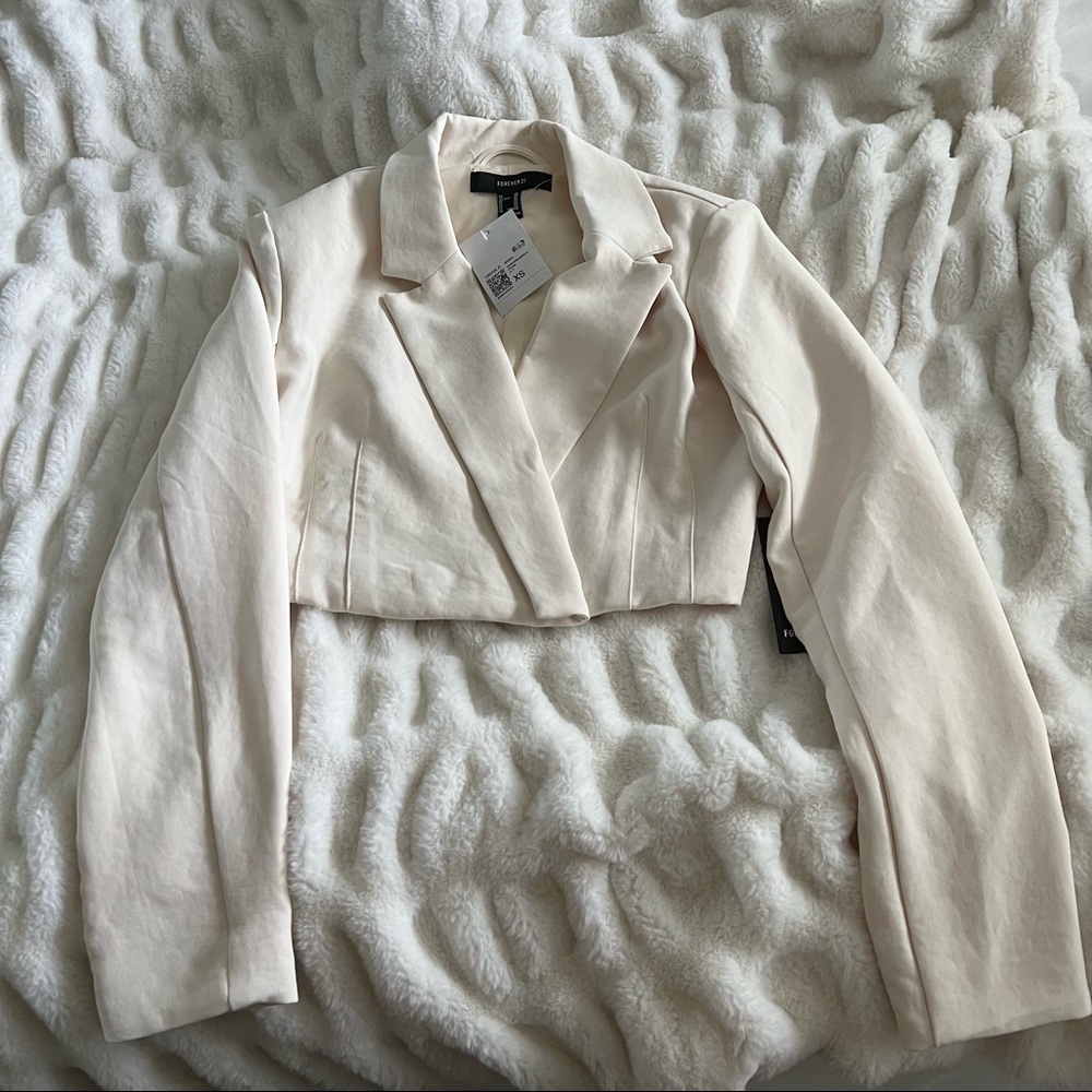 Cropped blazer